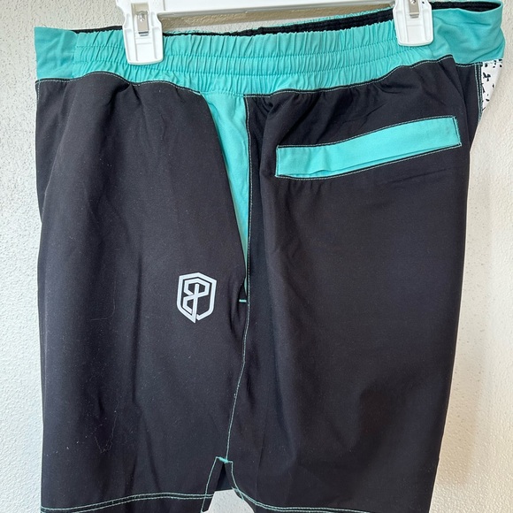 Born Primitive CrossFit shorts, M - Picture 3 of 4